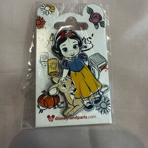 Disneyland Paris Snow White Pin